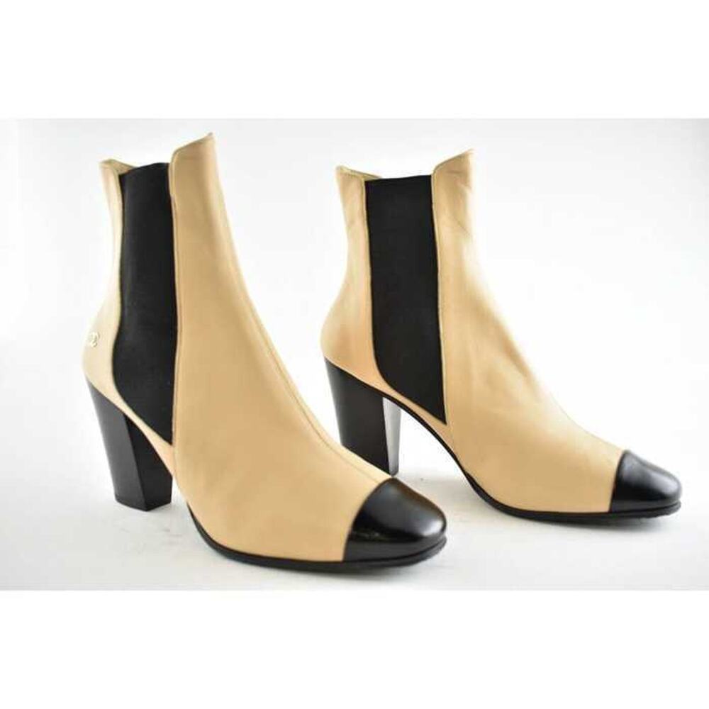 Chanel 19C Beige Leather Black CC Logo Cap Ankle Short Chelsea Pull On Boot 37.5 - Picture 3 of 9